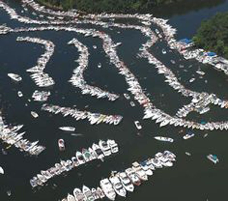Boats on the The Lake of the Ozarks 